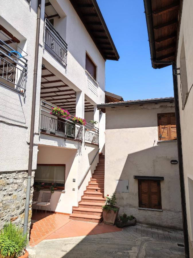 Appartamenti La Terrazza Pasturo Eksteriør billede